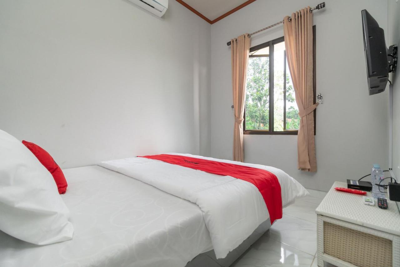 Reddoorz Plus Near Jungeland Sentul Bogor Exteriér fotografie