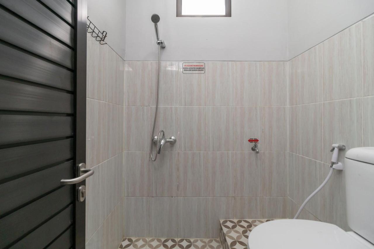 Reddoorz Plus Near Jungeland Sentul Bogor Exteriér fotografie