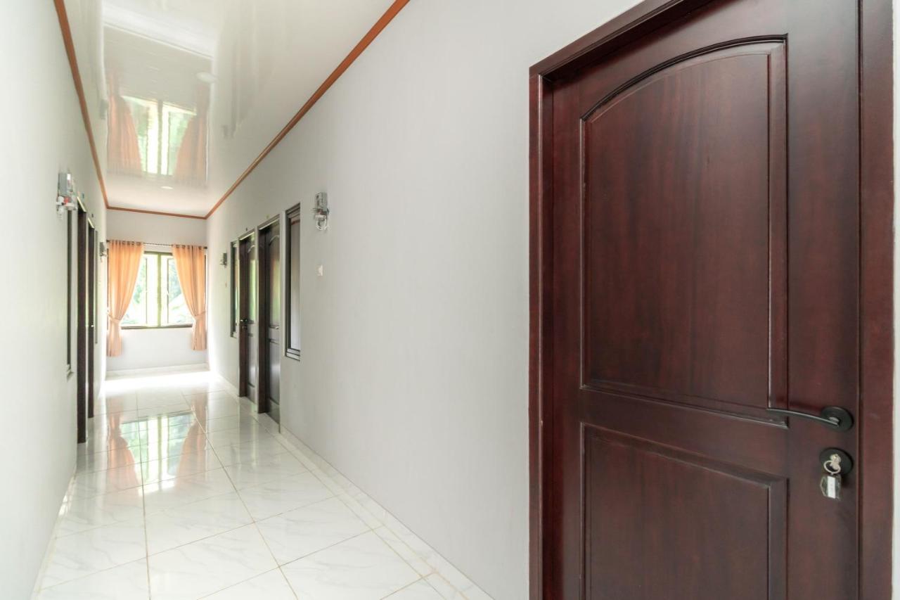 Reddoorz Plus Near Jungeland Sentul Bogor Exteriér fotografie
